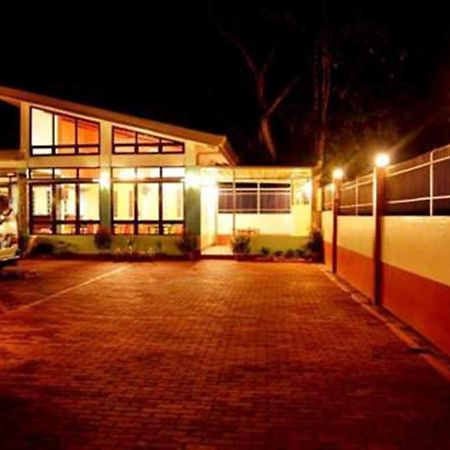 Julieta'S Pension House Puerto Princesa Eksteriør billede