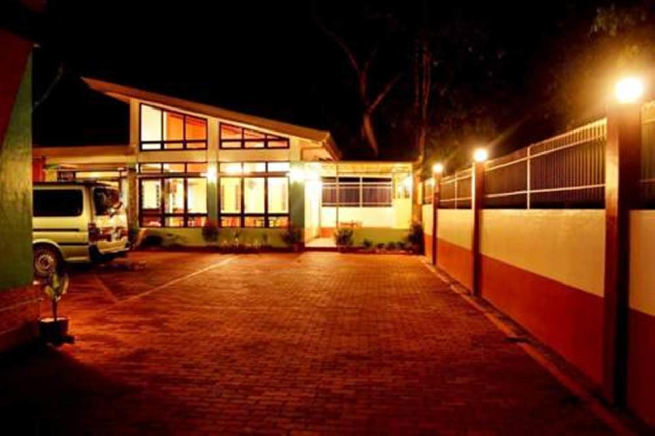 Julieta'S Pension House Puerto Princesa Eksteriør billede